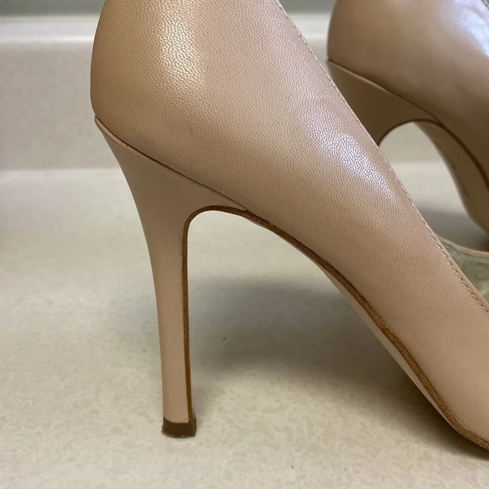 BCBG pumps